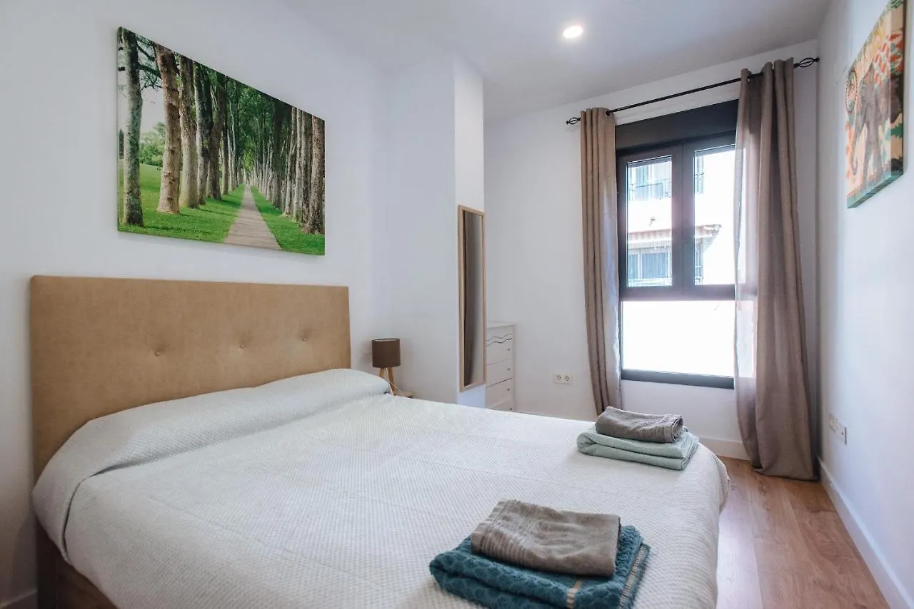 Apartamento Estelar Con Piscina Y Garaje Nervion Apartment Seville Spain